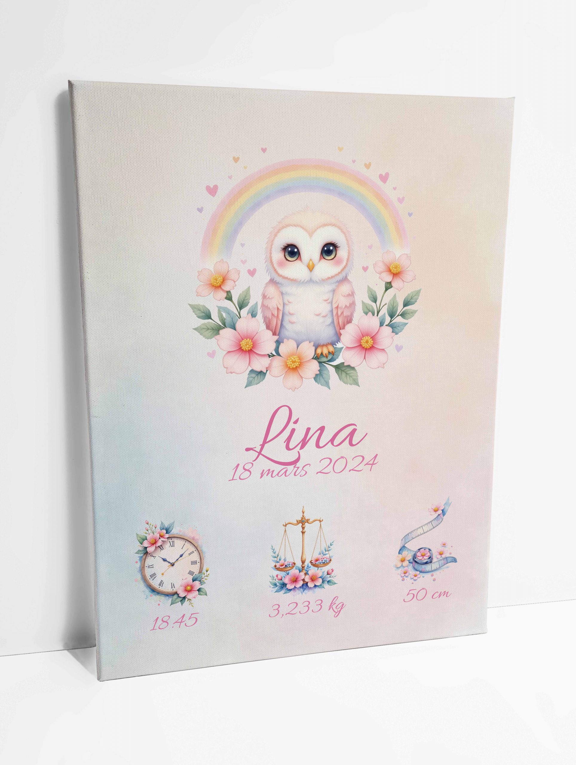 Affiche naissance mettant en avant une chouette rêveuse sous un arc-en-ciel lumineux.