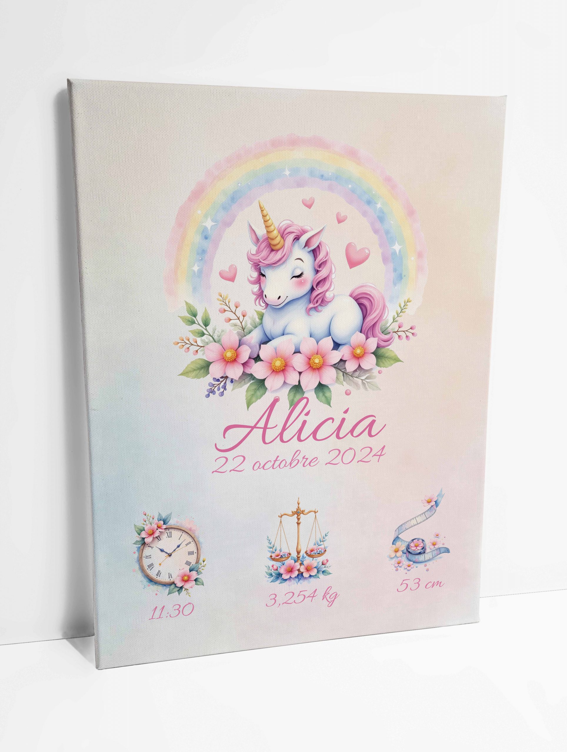Affiche naissance féerique illustrant une licorne sous un arc-en-ciel pastel, accompagnée des informations de naissance.